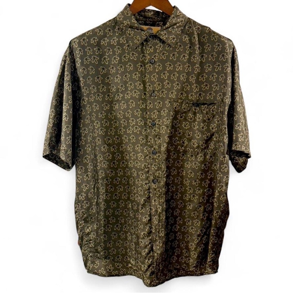 Vintage Silk Button Down Shirt Size Men’s Medium